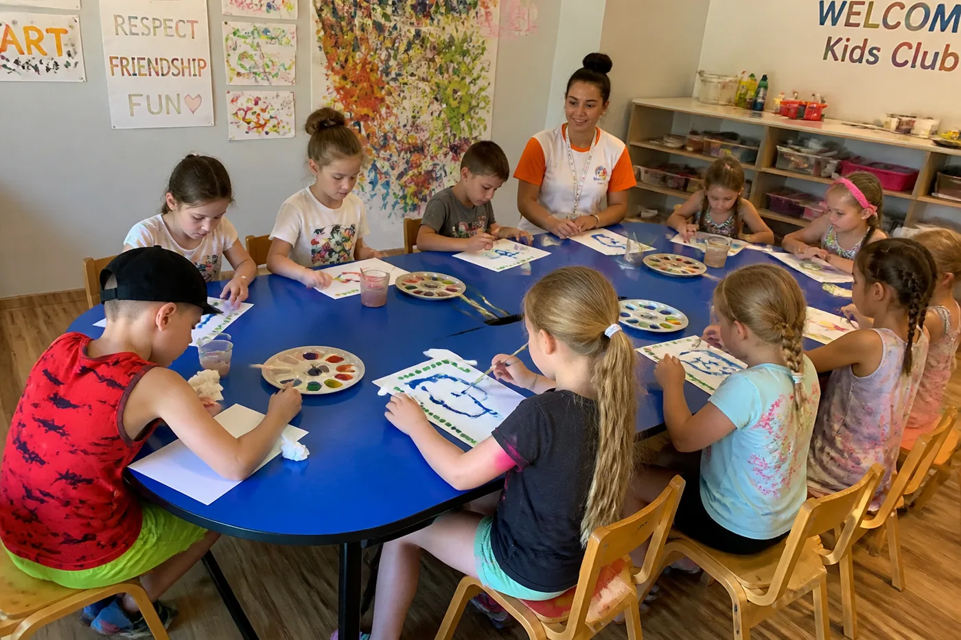 Kids Club