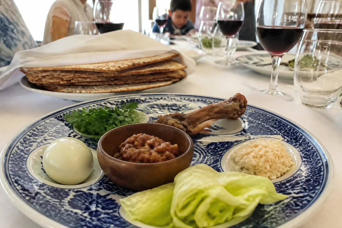 צלחת סדר בתוכנית פסח בקפריסין