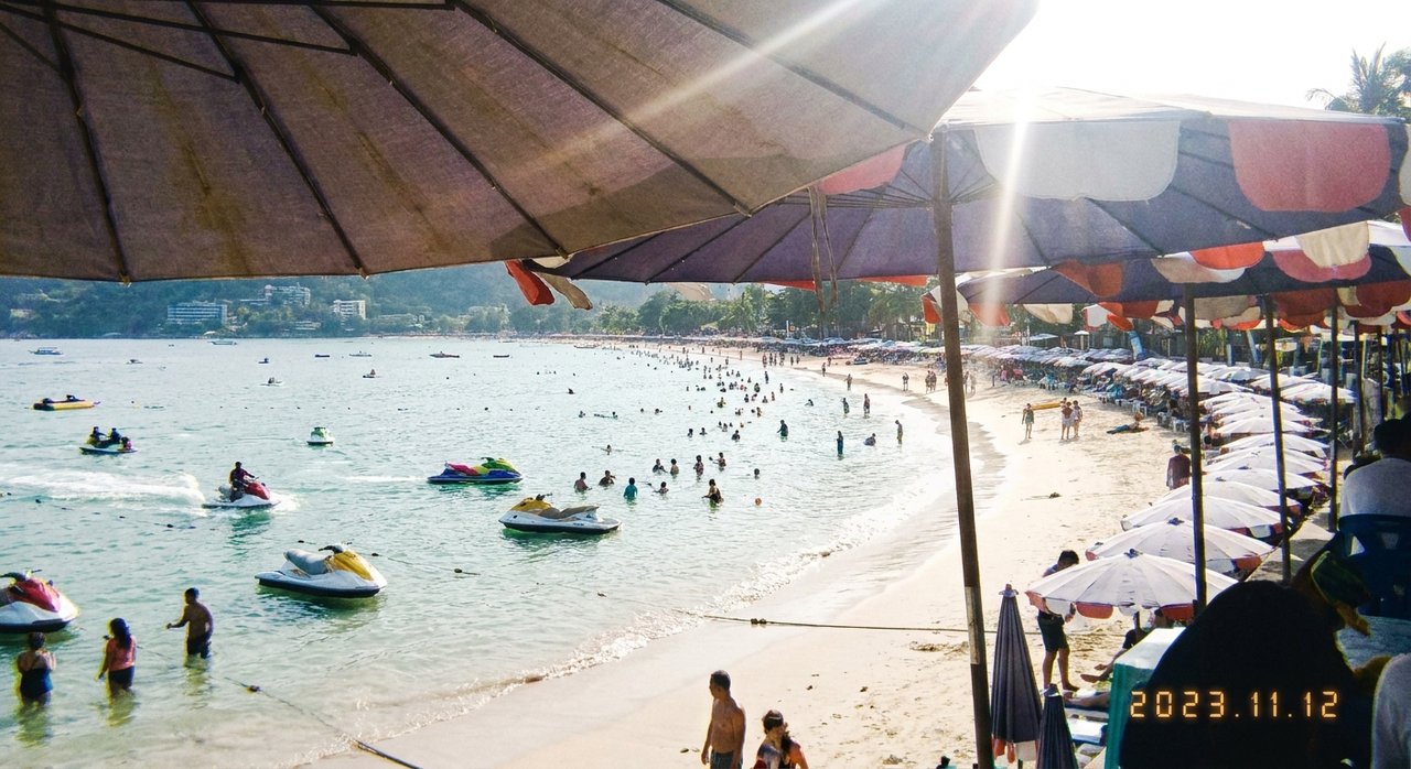 חוף פאטונג (Patong Beach)