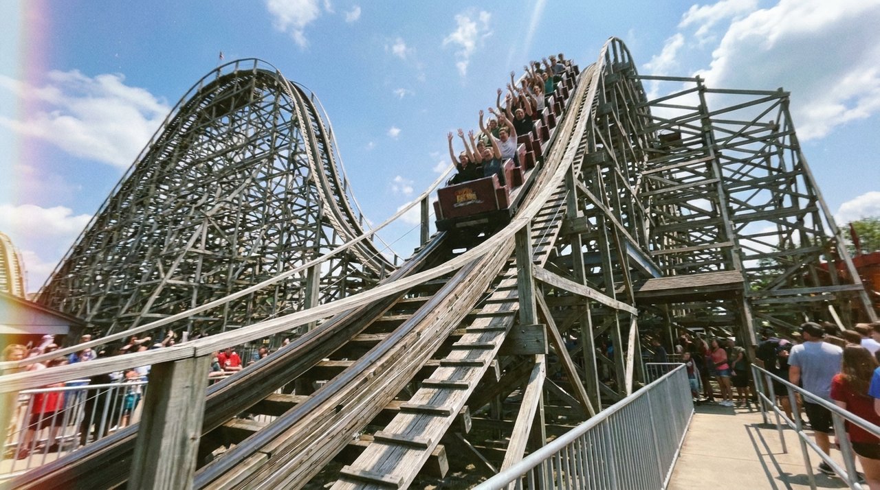 Busch Gardens Tampa — ספארי ורכבות הרים
